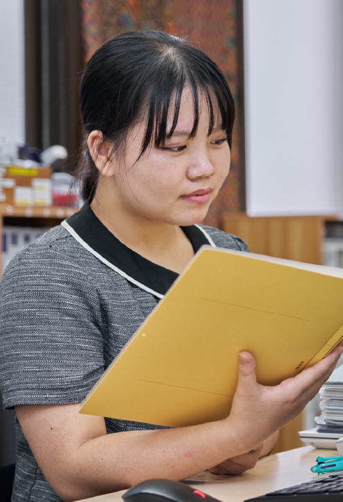 新卒 中間さん